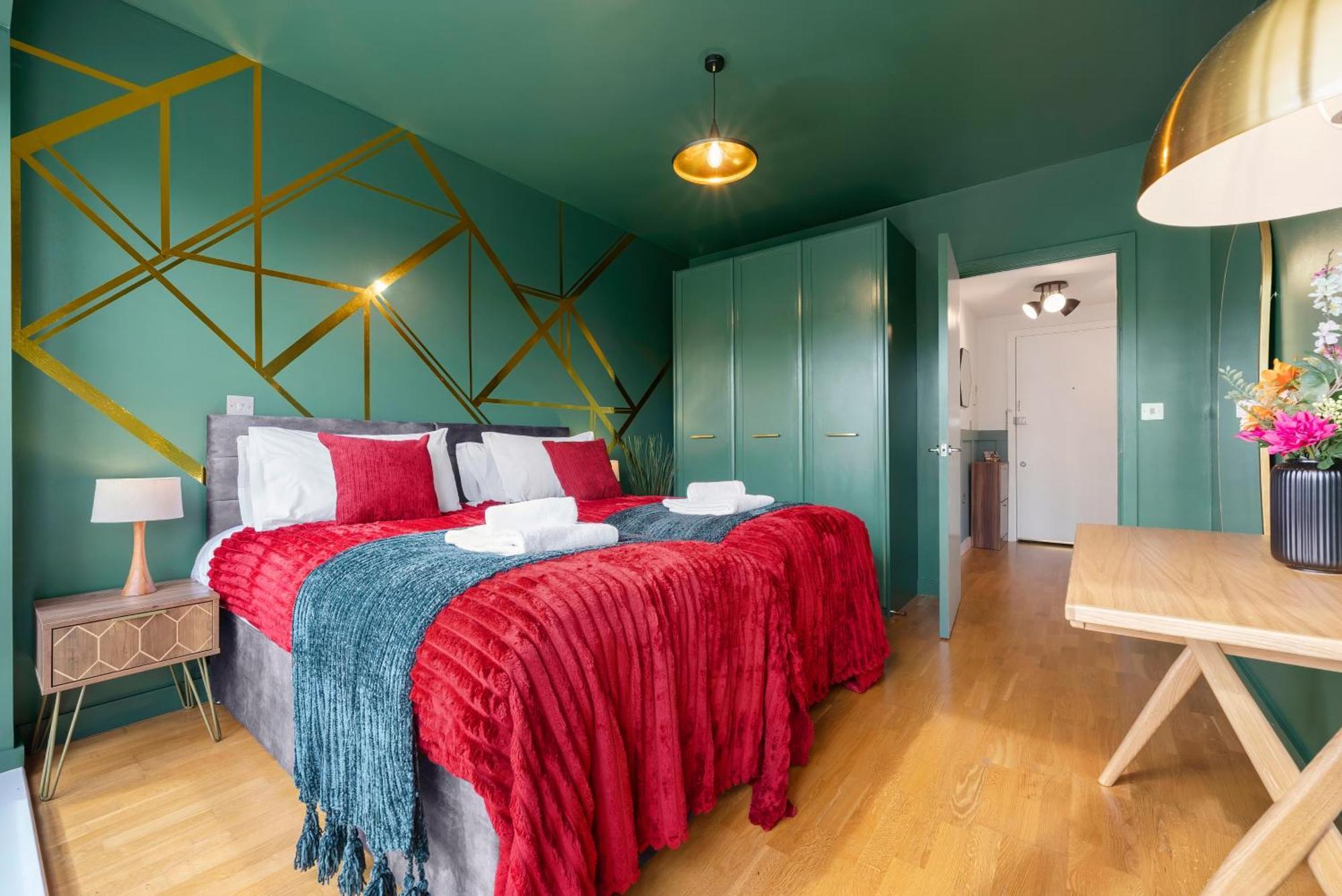 Apartment Dapper In Bustling Holloway, Islington By Gold