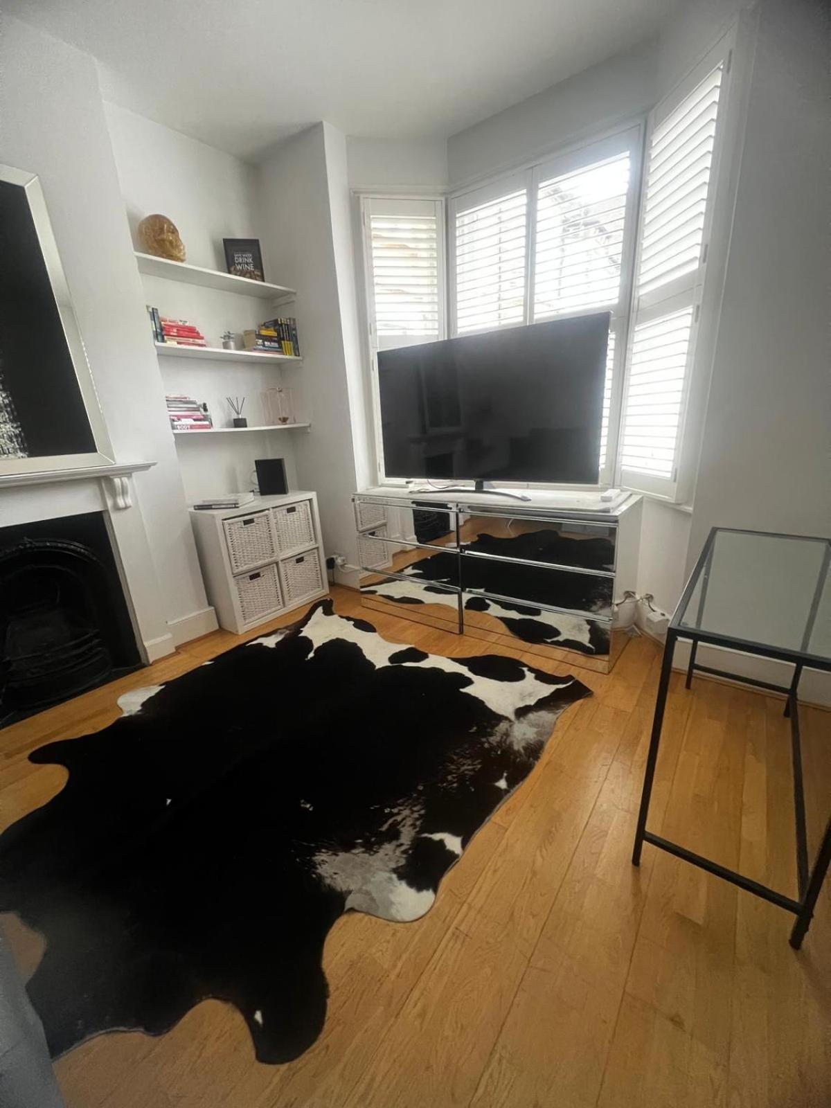 Cozy 1-bedroom Retreat In The Heart Of - Clapham Junction