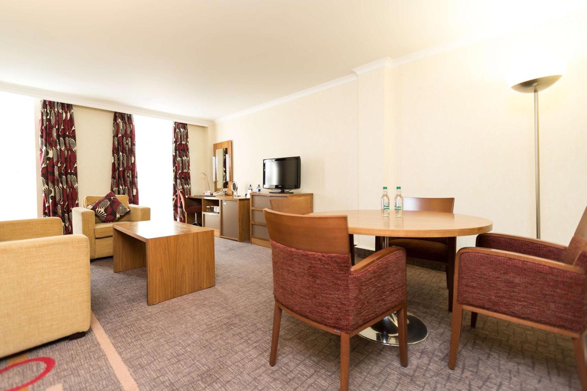 Hotel Hilton Olympia 4*