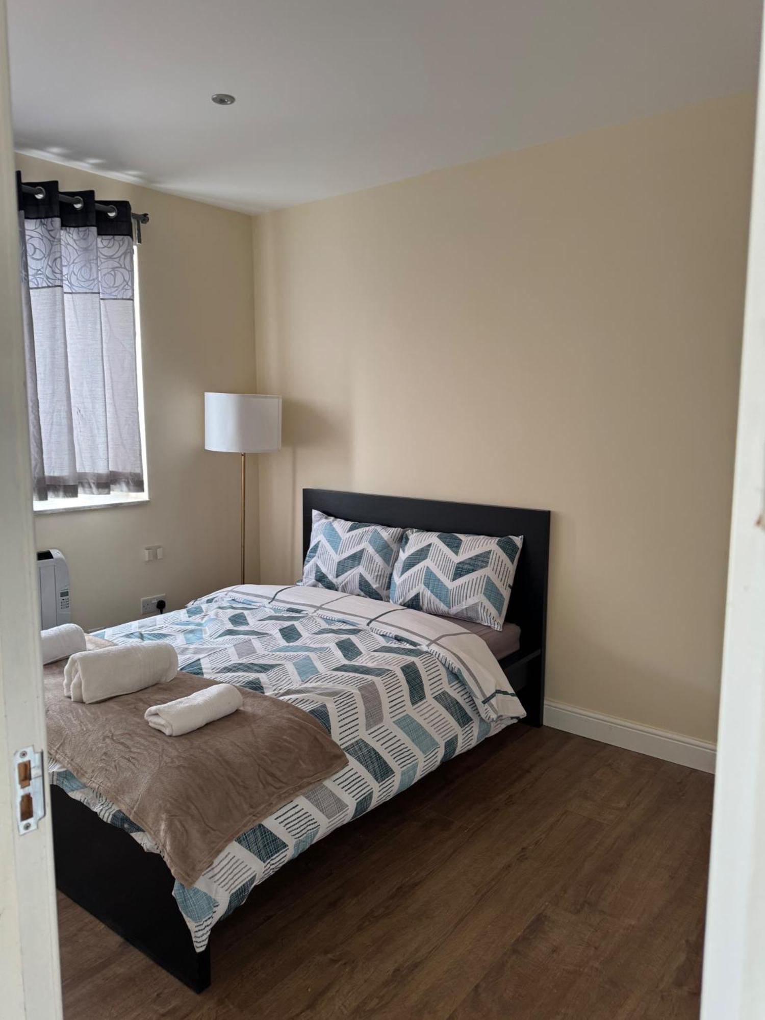 Beautiful 2 Bed Escape * London