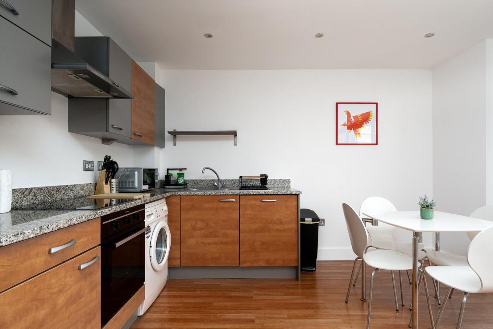 Guestready - Modern With Balcony No Wifi Appartement Londen