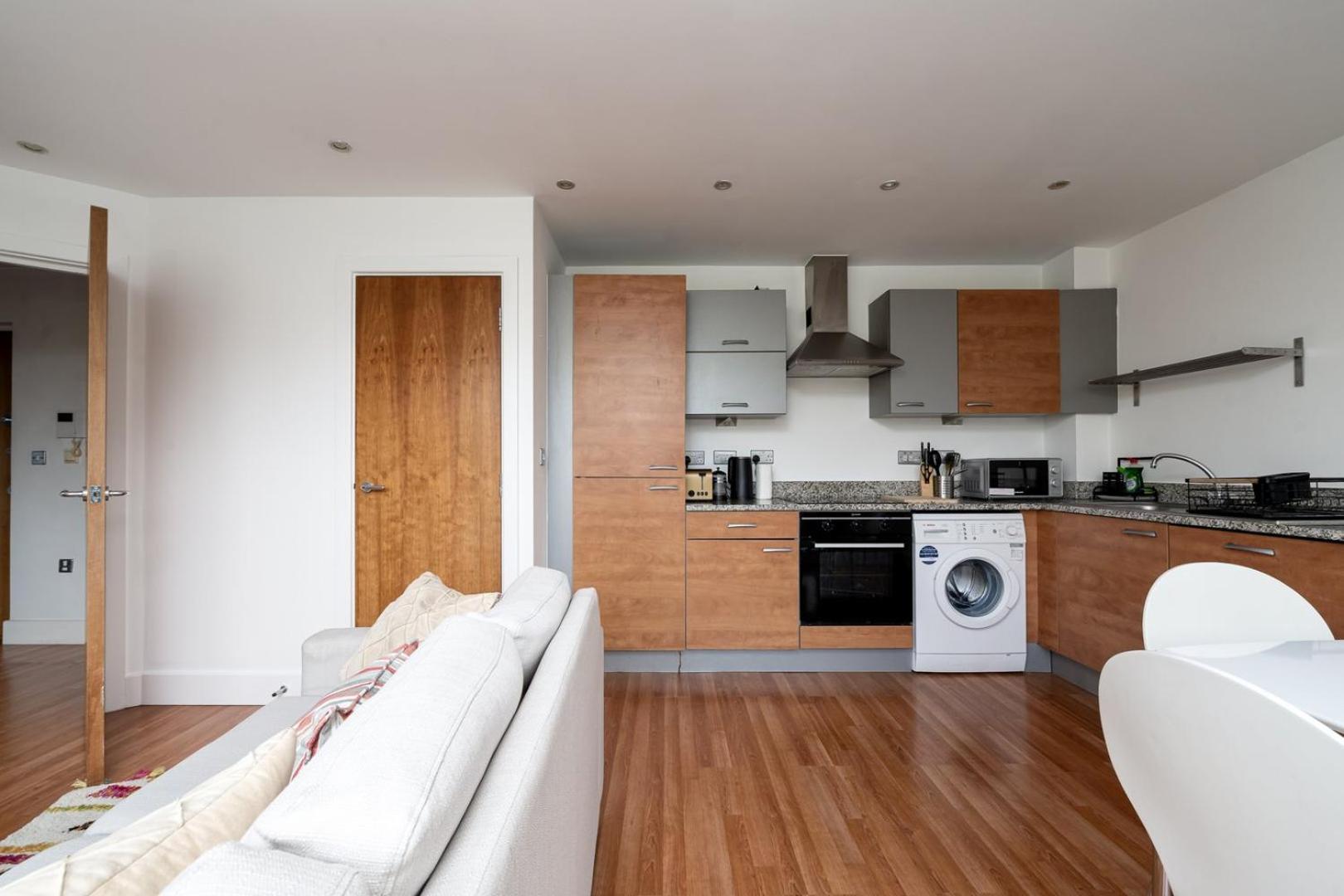 Appartement Guestready - Modern With Balcony No Wifi