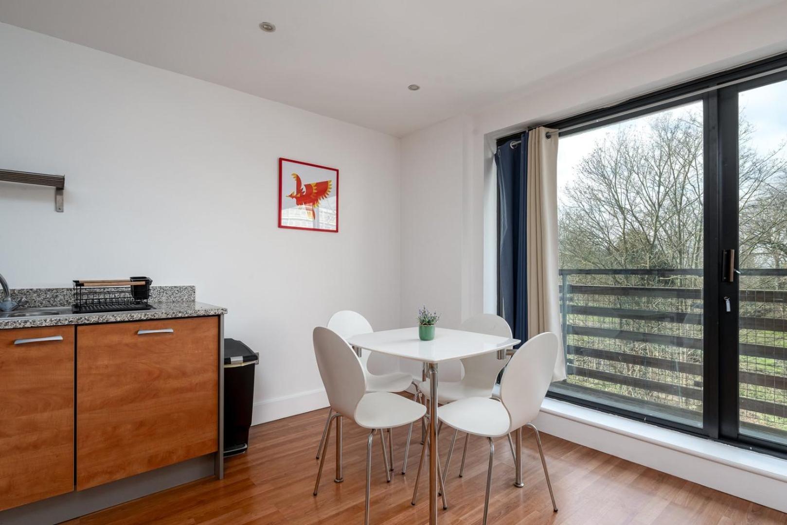 Appartement Guestready - Modern With Balcony No Wifi *