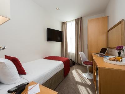 Hotel Park International 4*