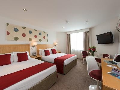 Park International London