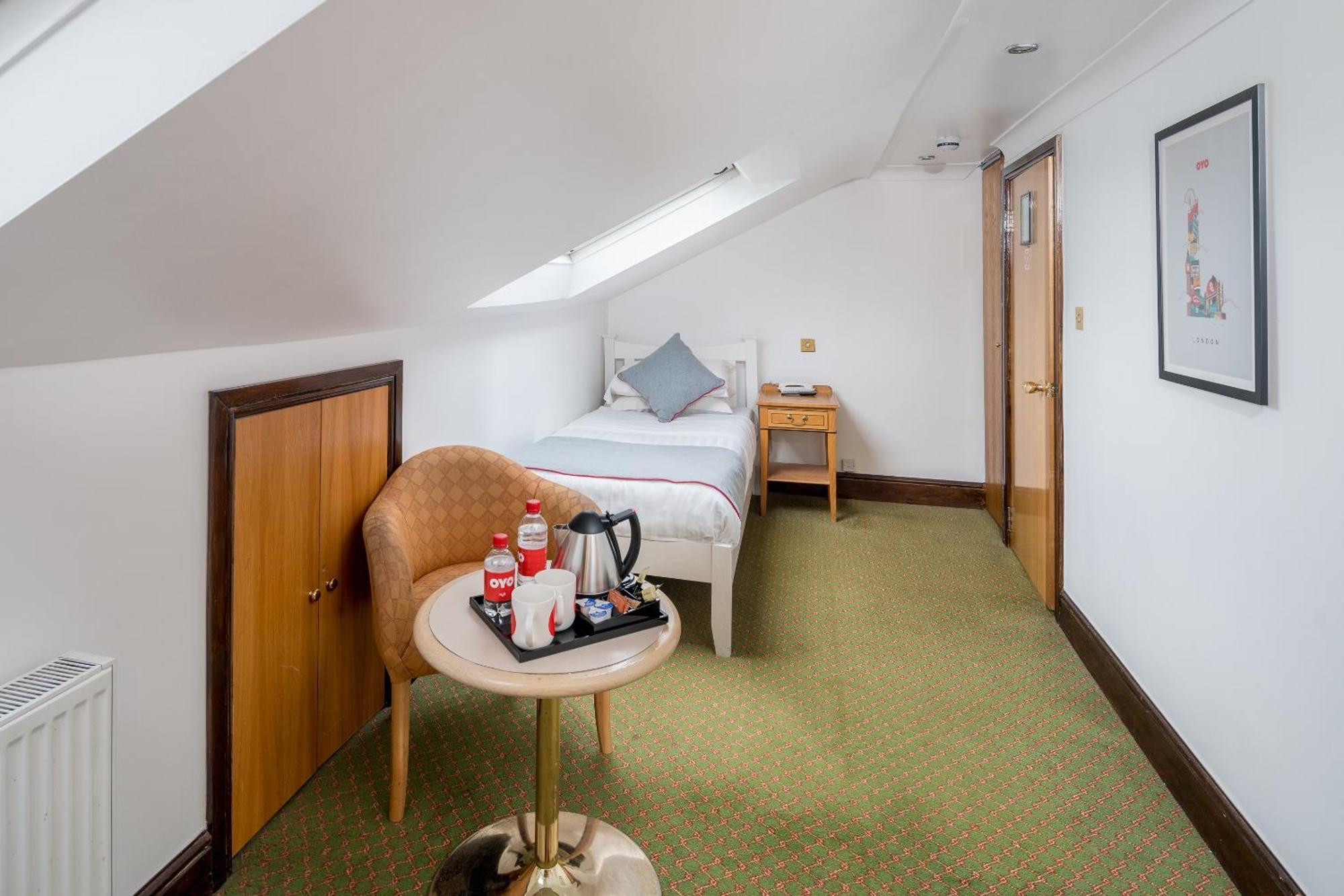 Oyo Abbey Hotel, Shepherd's Bush Market Hotel 3*