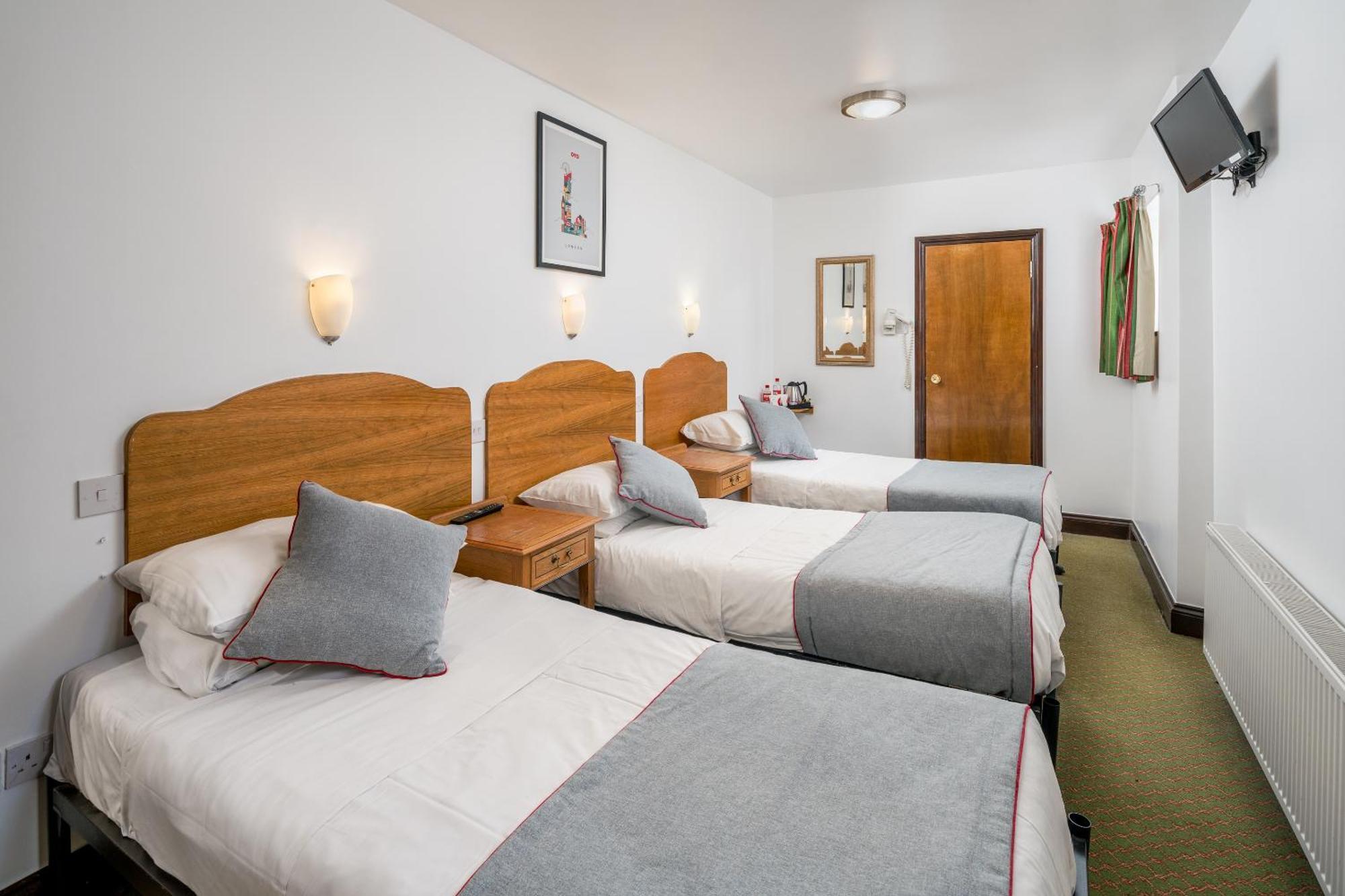 Hotel Oyo Abbey Hotel, Shepherd's Bush Market