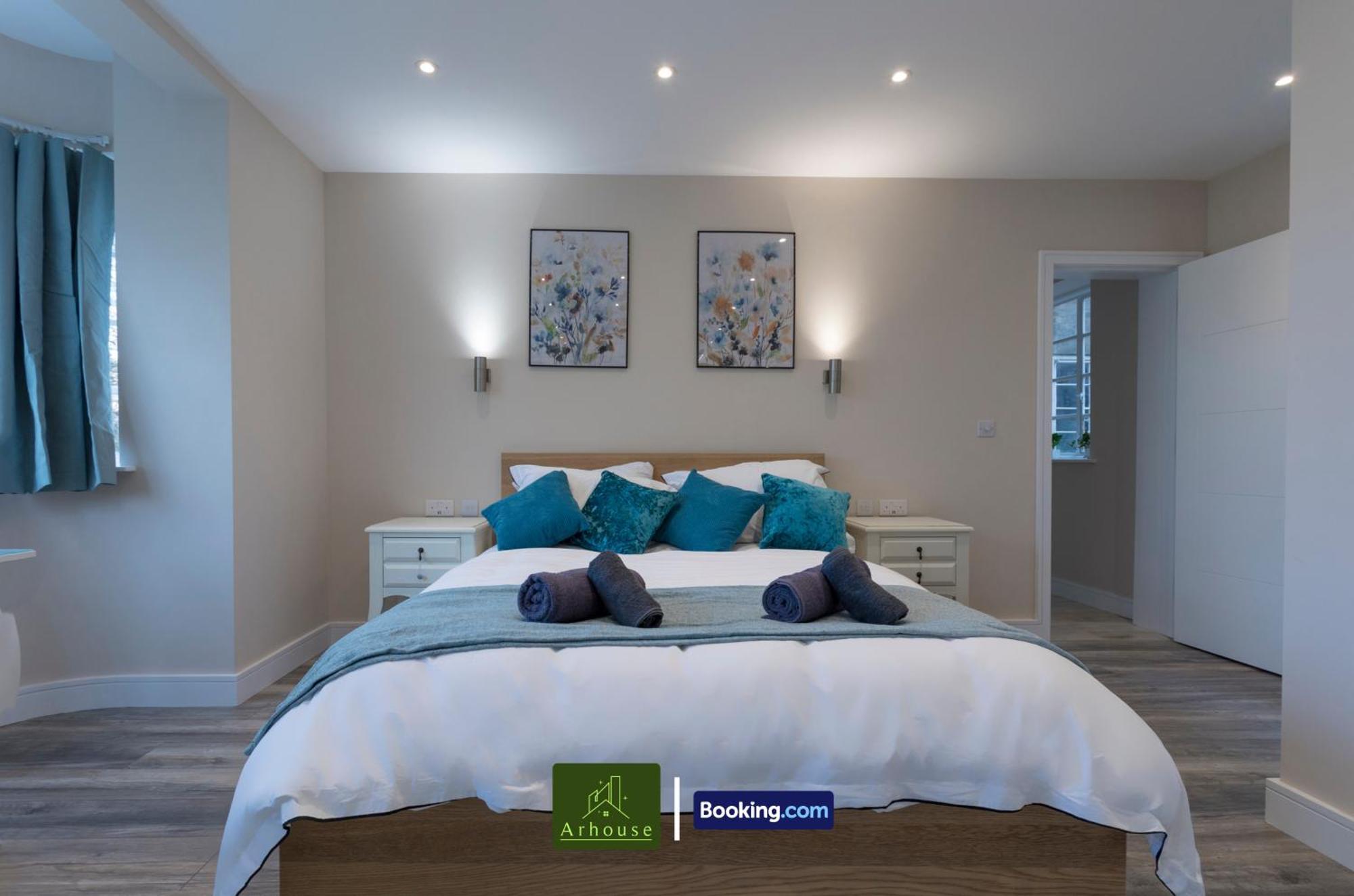 Three Bedroom By Arhouse Short Lets & Serviced Willesden With Free Wi-fi & Terrace * Londres