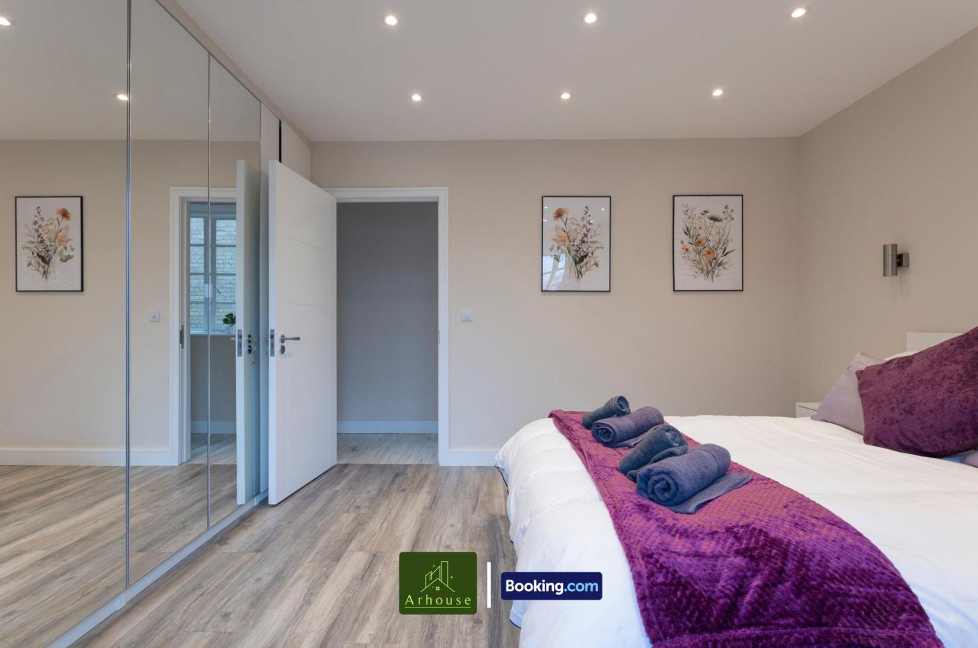 Appartement Three Bedroom By Arhouse Short Lets & Serviced Willesden With Free Wi-fi & Terrace *