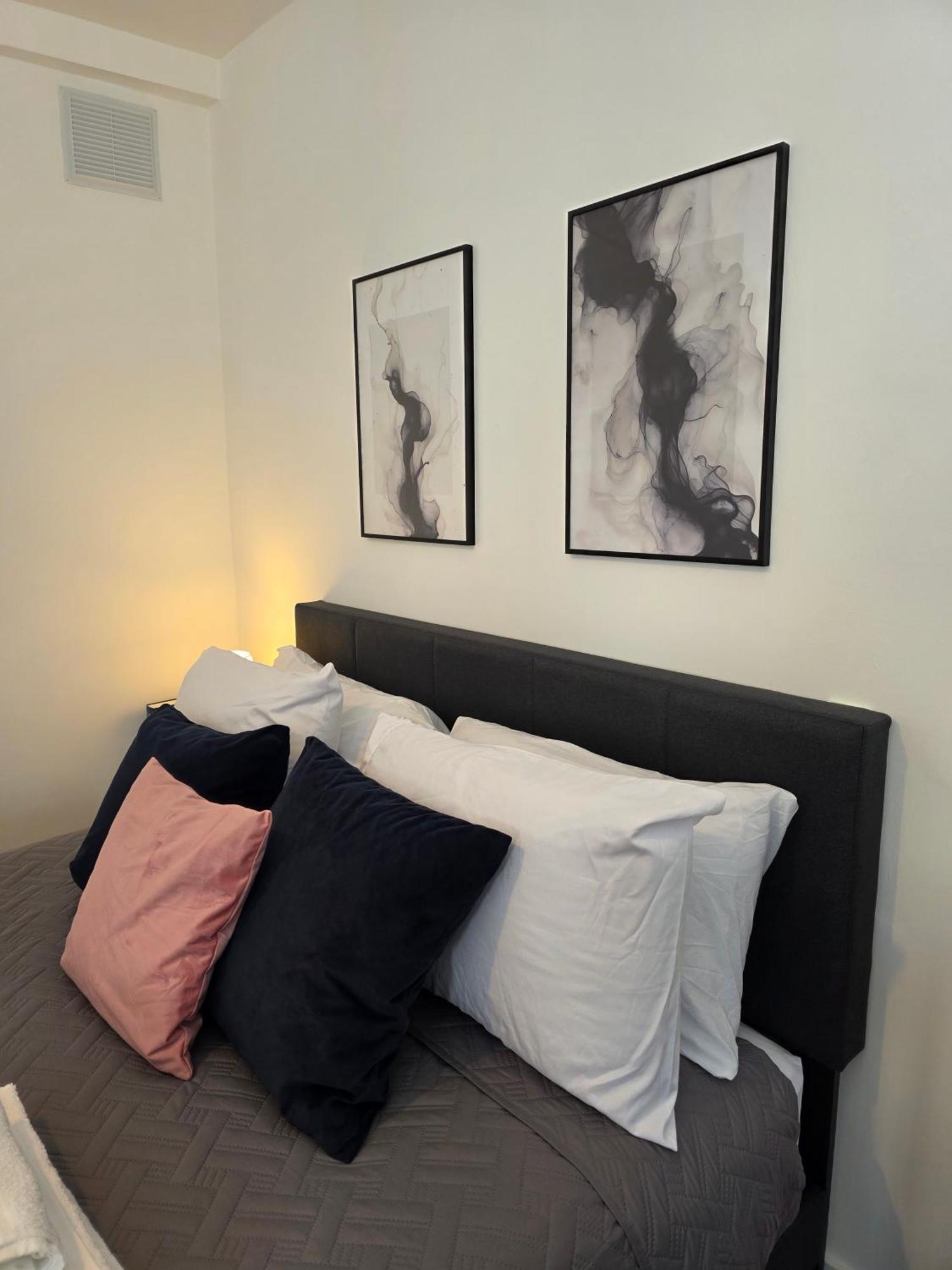 Elegant Flat In *