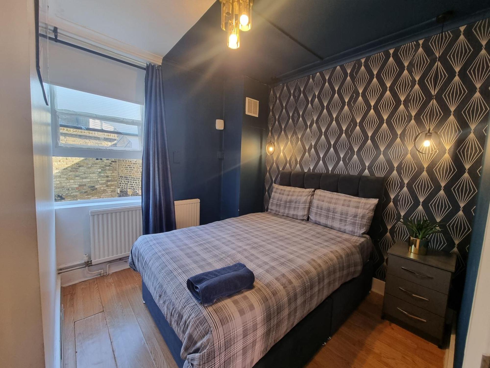 A4-1st Floor 3 Bed Flat Near Elephant And Castle Leilighet *