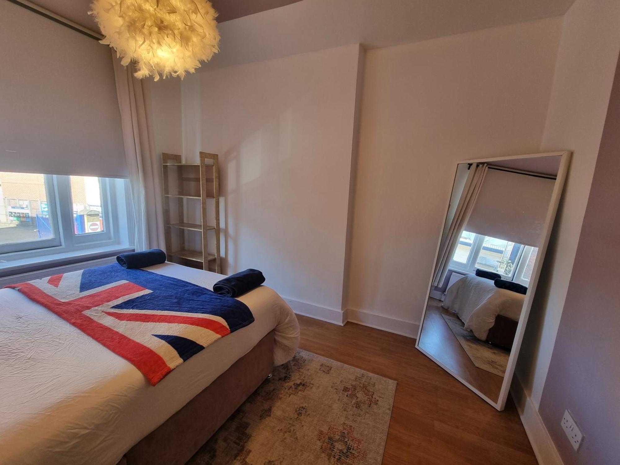 A4-1st Floor 3 Bed Flat Near Elephant And Castle Leilighet London