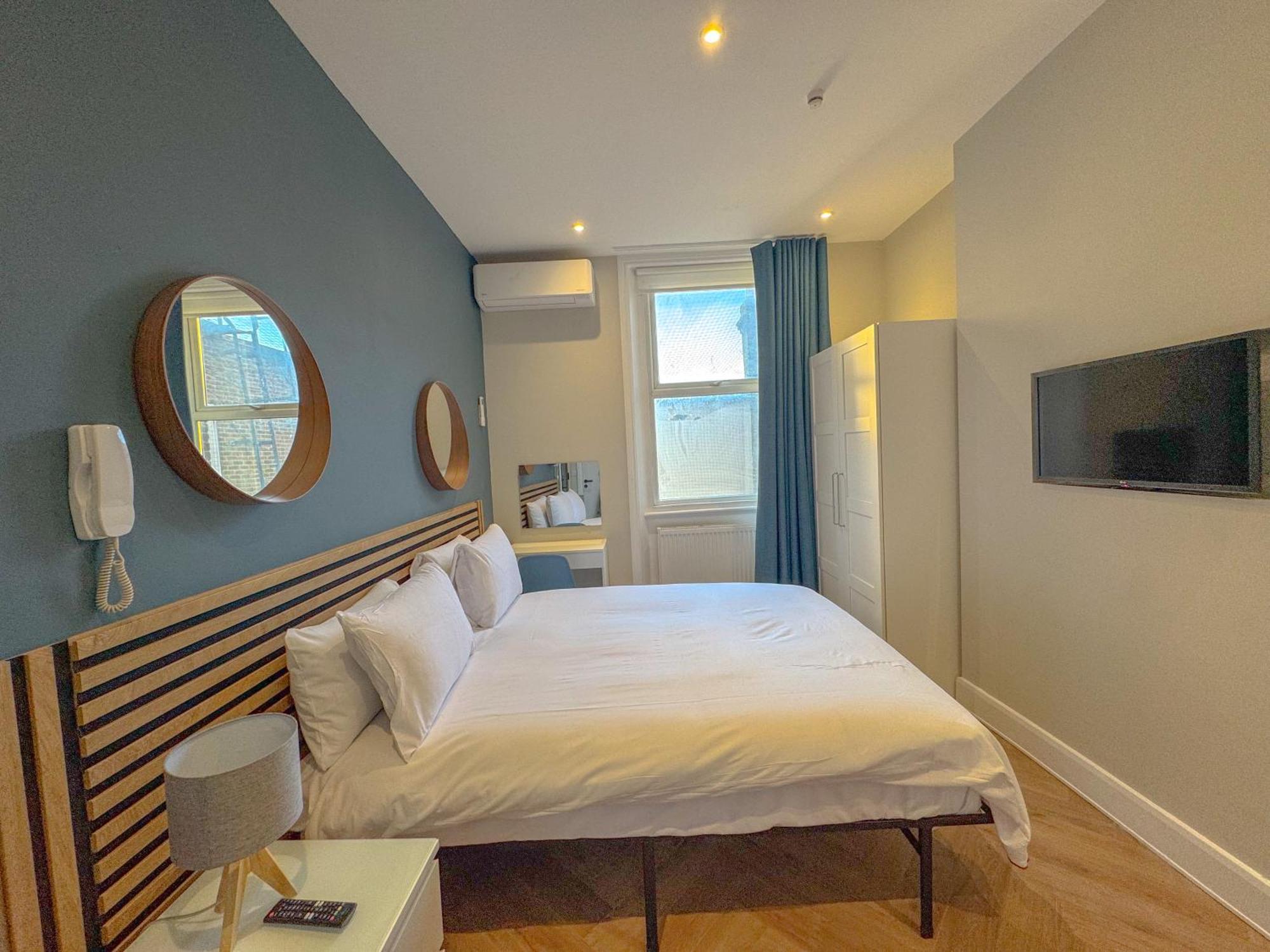 Earls Court Residences *