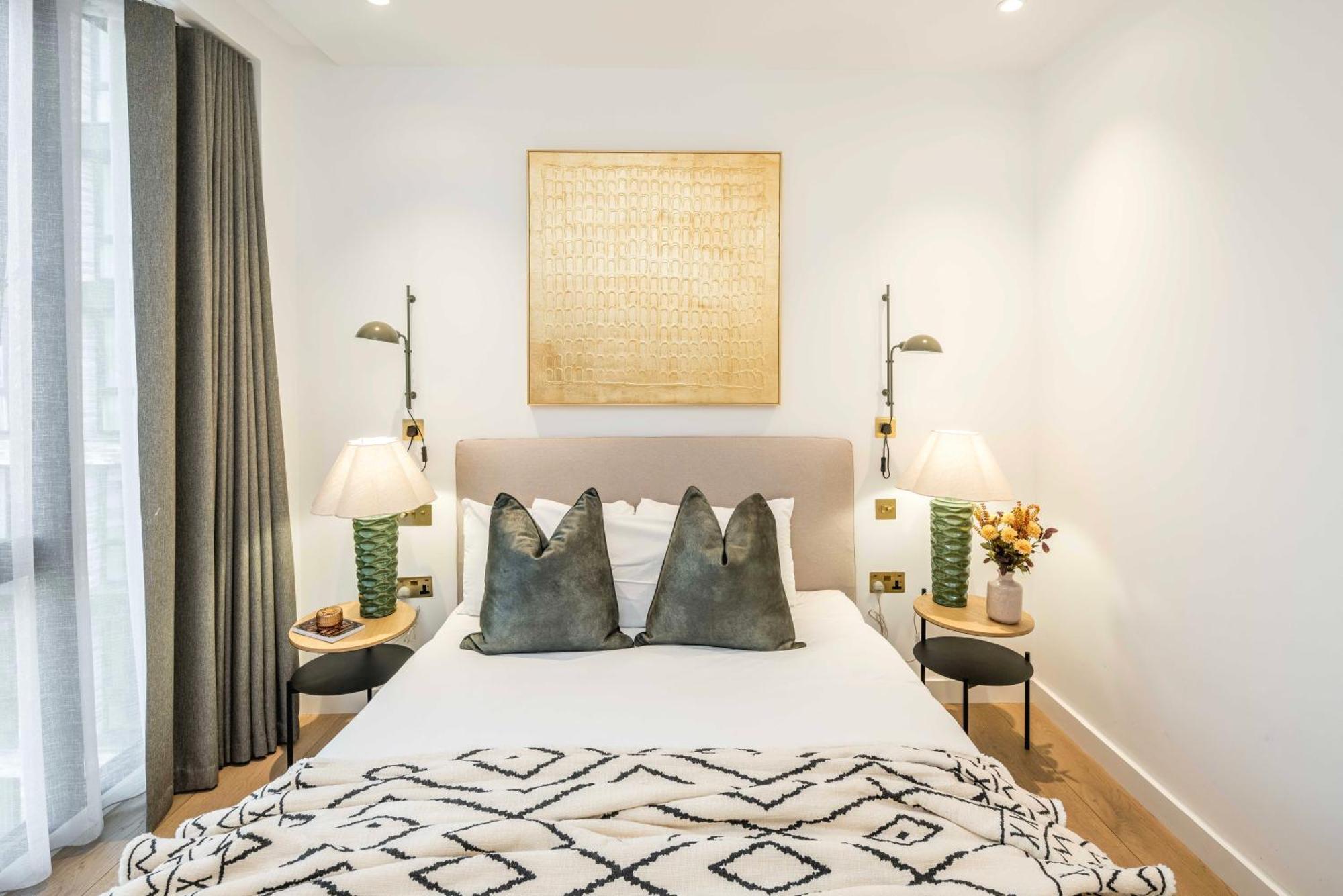 Concept In With Facilities Apartment London