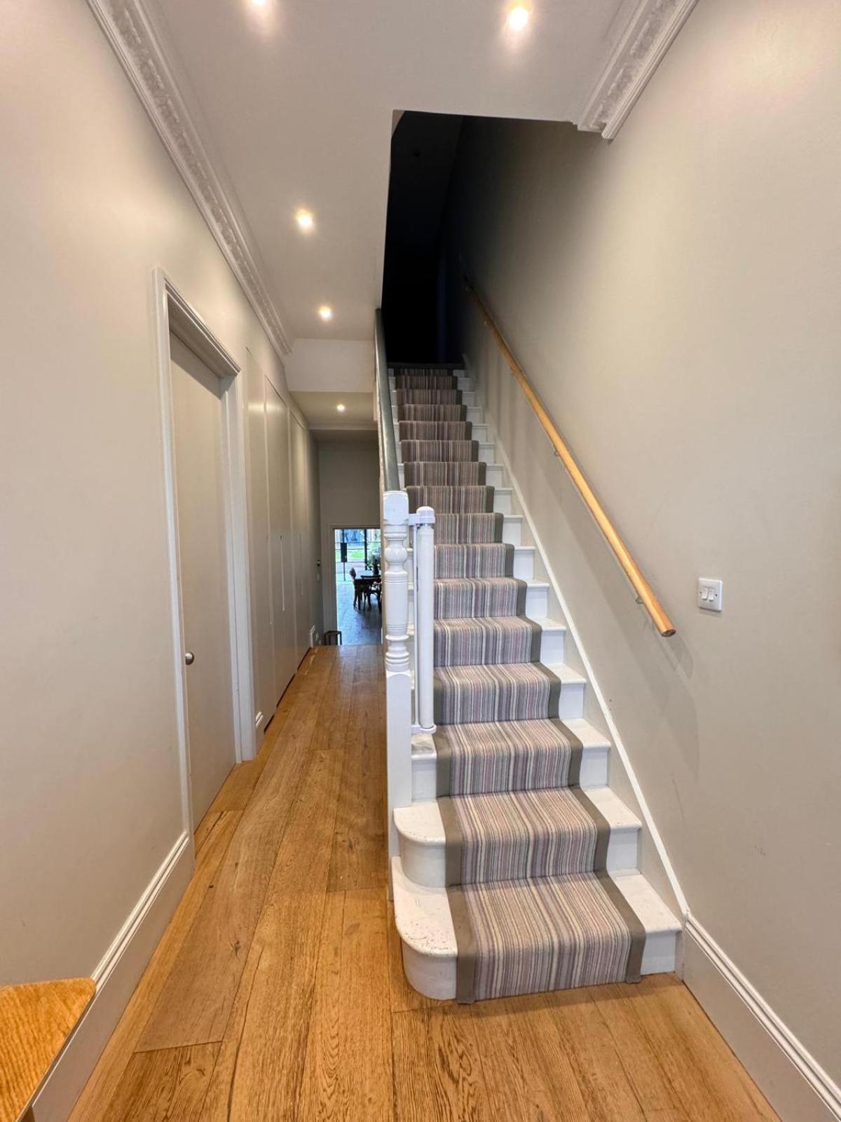 Semesterbostad Stunning 5-bedroom House In The Heart Of London