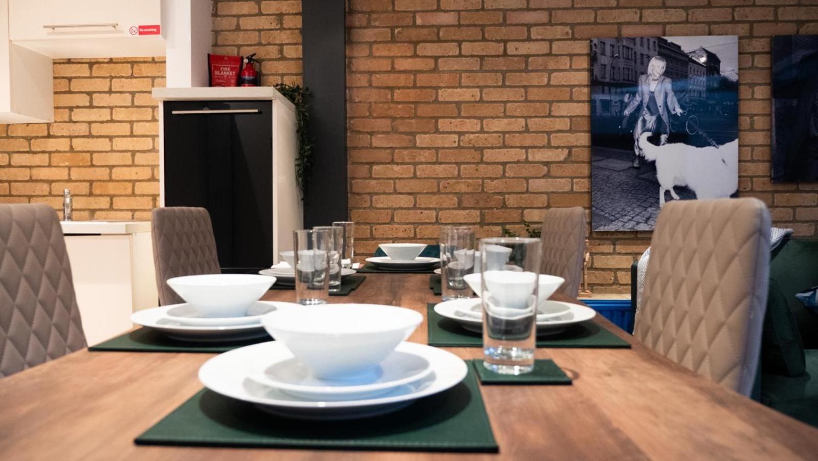 Apartment Spacious, Industrial, Zone 1, 2 Bed