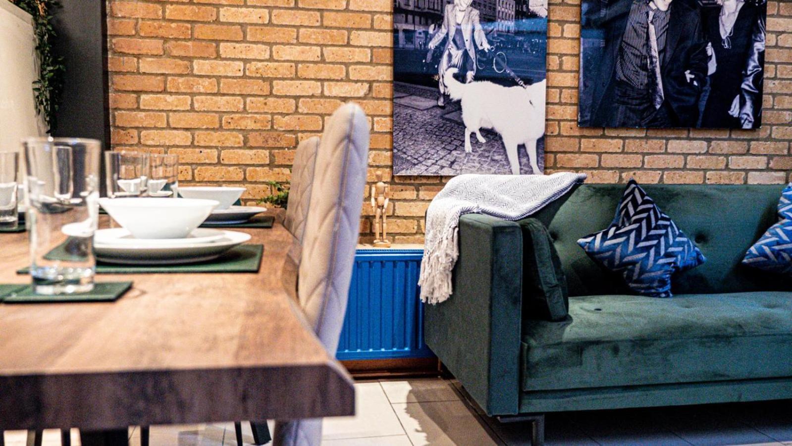 Appartement Spacious, Industrial, Zone 1, 2 Bed *