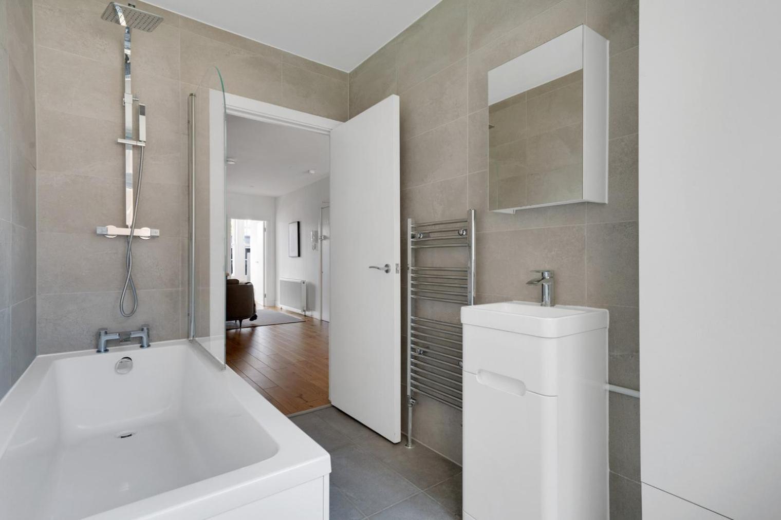 Apartment Blueground Farringdon Open Plan Opposite Train Lon-147 London