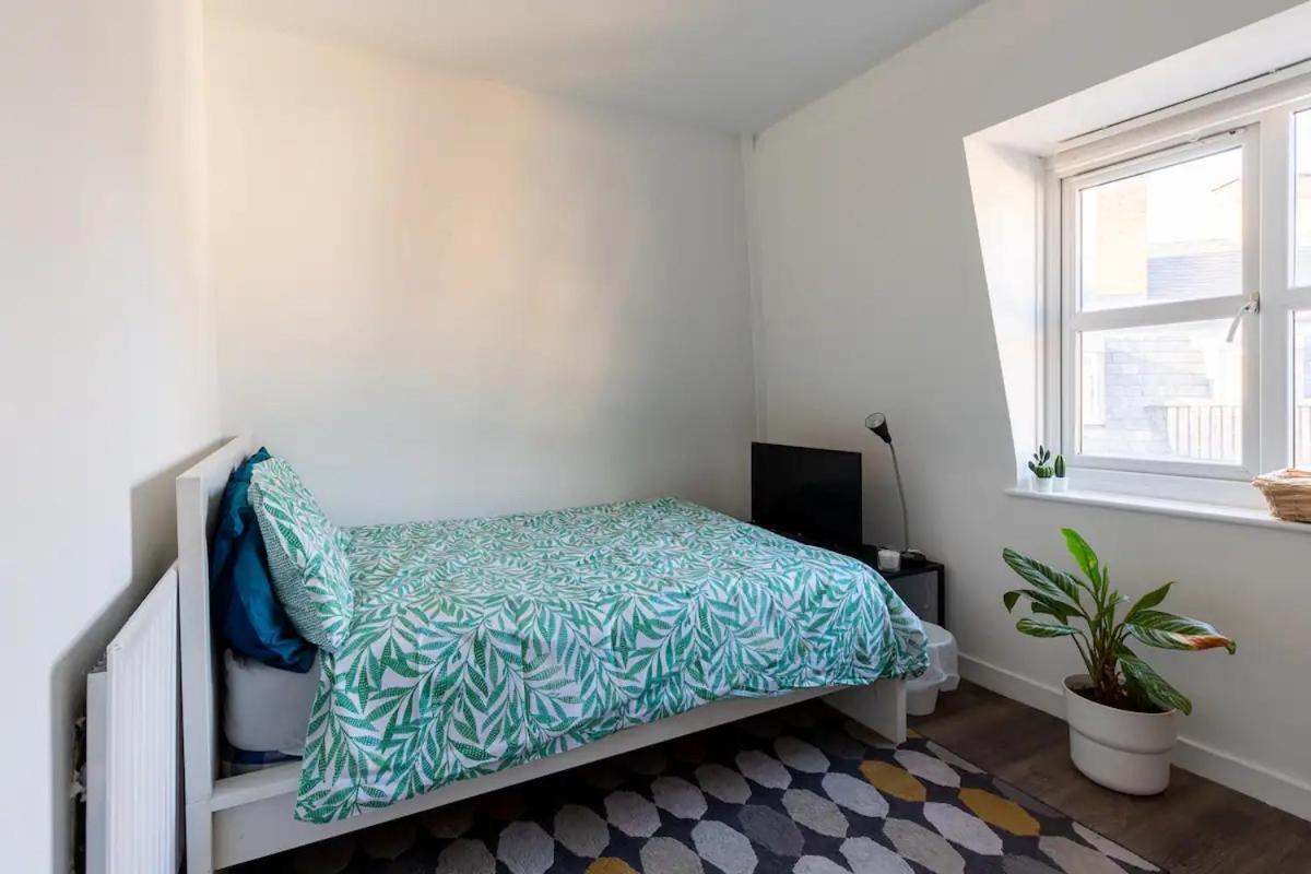 Lägenhet Private Bedroom In Euston *