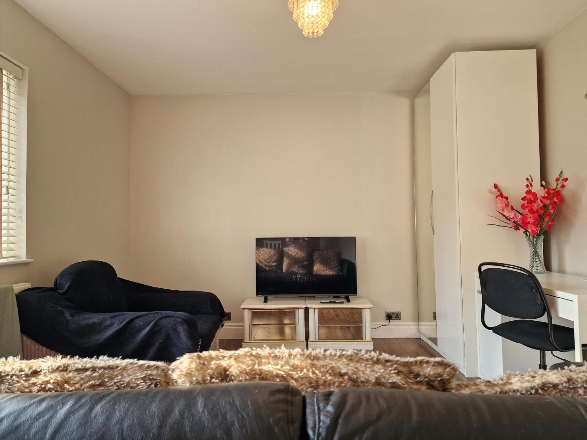 2 Bed Close To Appartement Londen