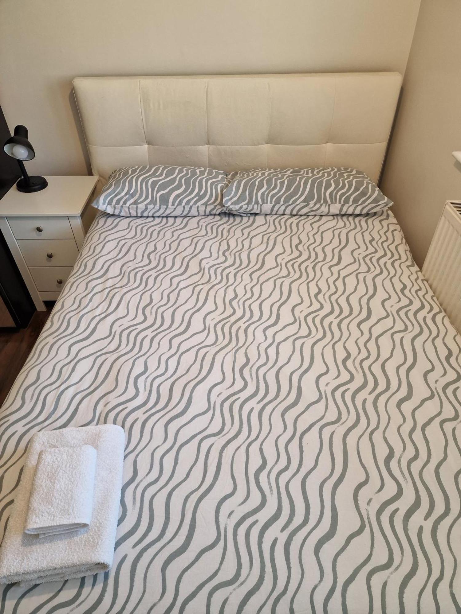 2 Bed Close To Appartement *