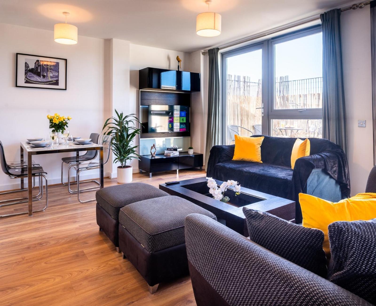 New The Viewpoint Modern 2 Bed Near O2 And Excel Ideal For Business And Long Appartement Londen