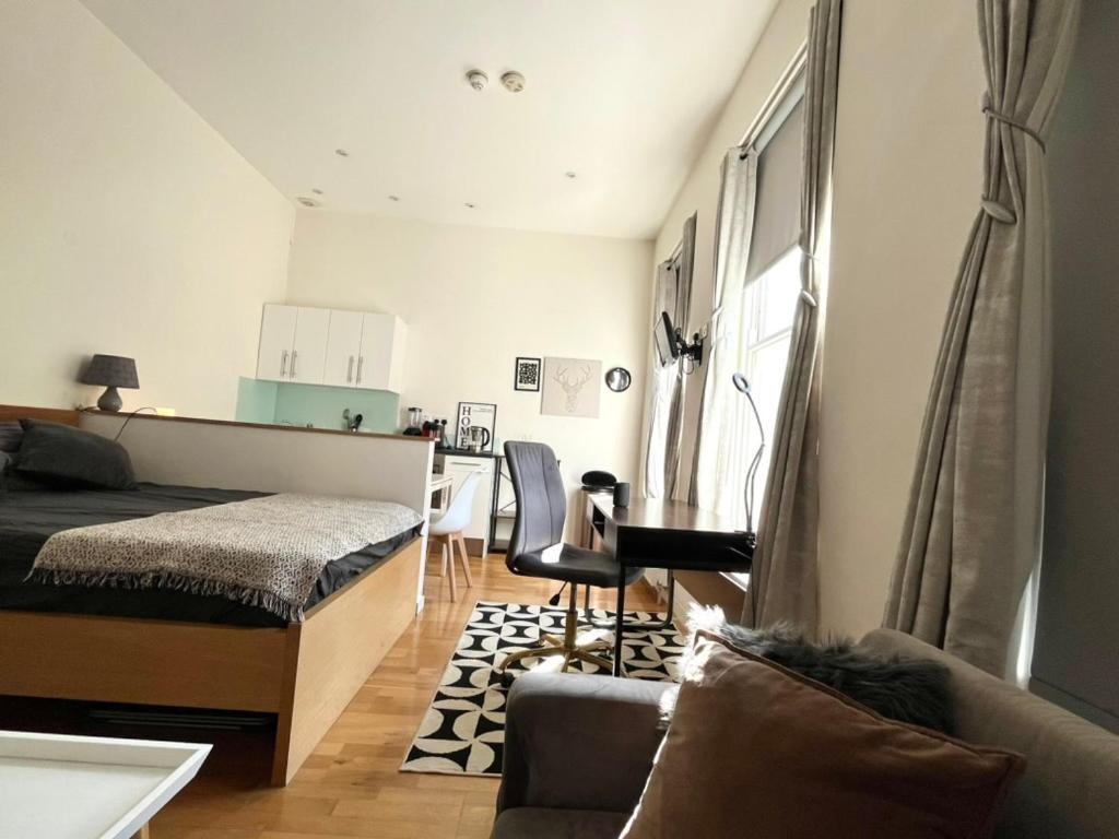Appartement Flat In Centre Of *