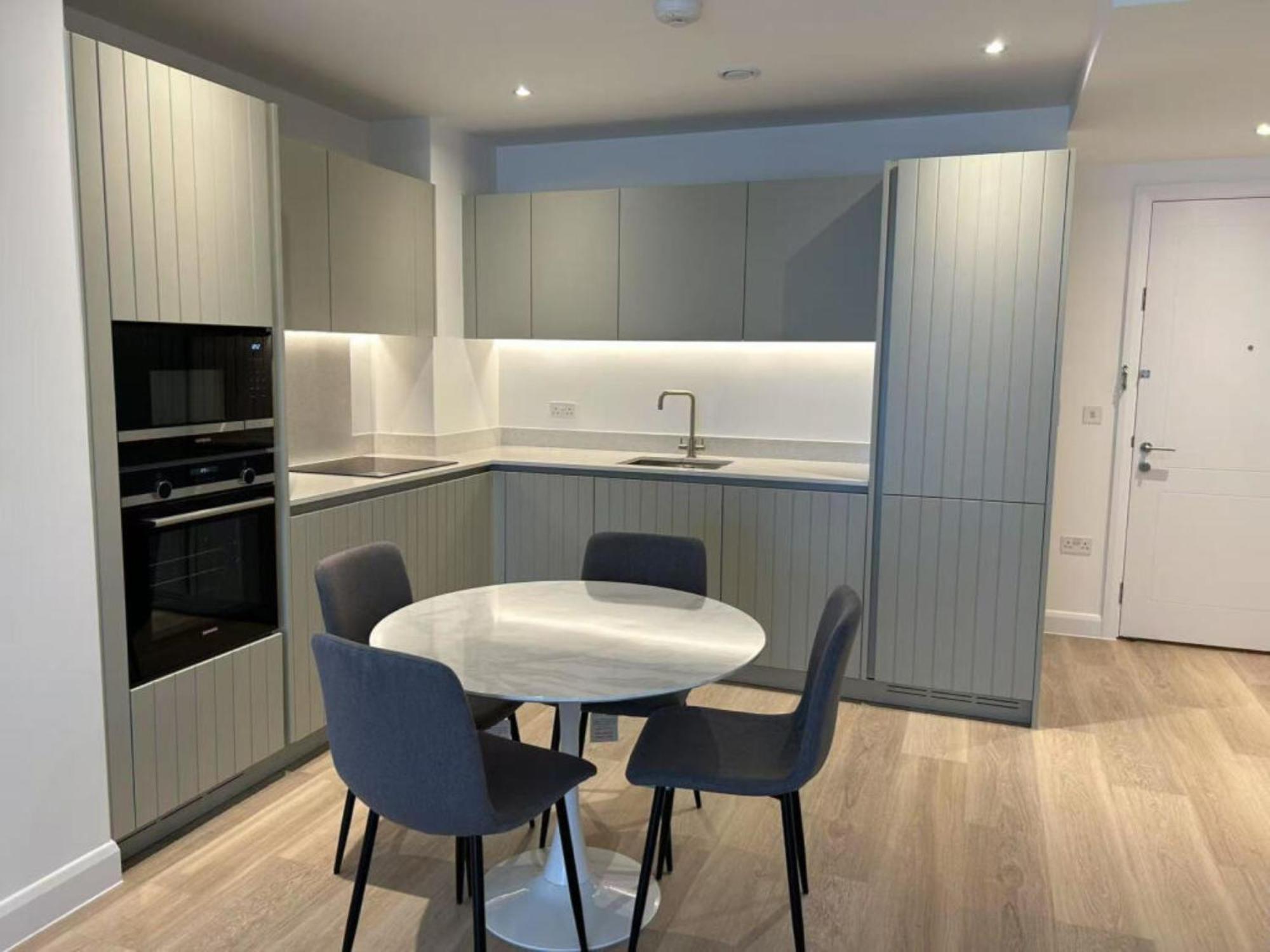 Lägenhet Excel 2 Bed London