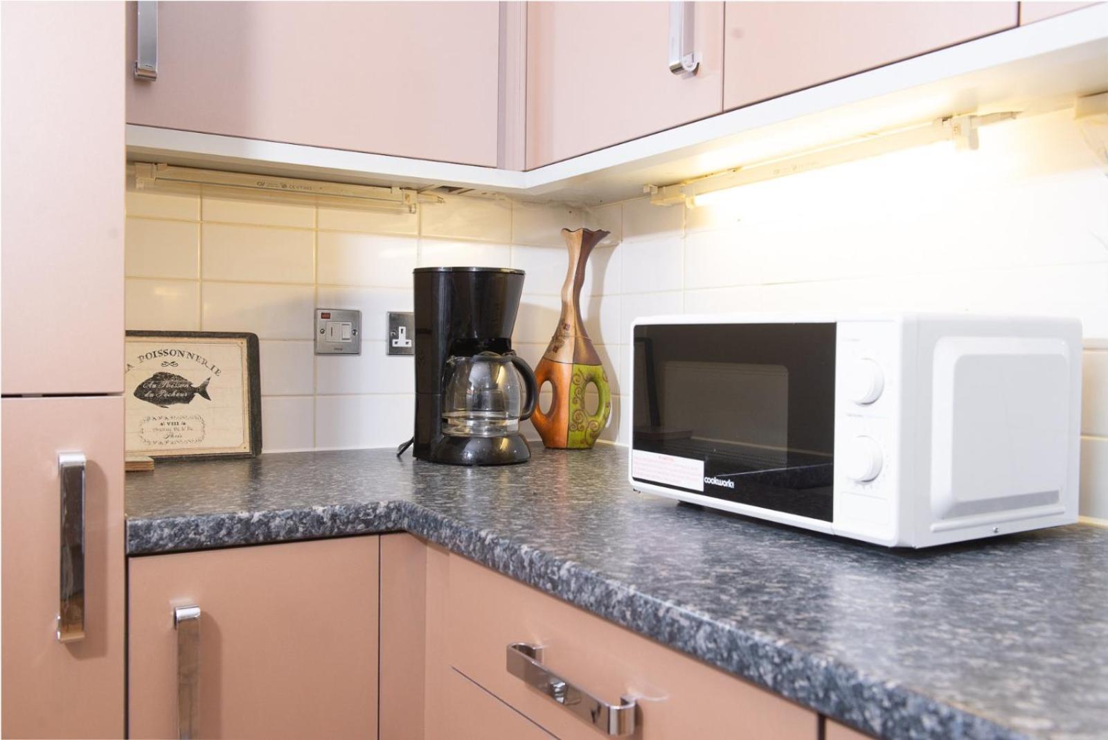 New The Viewpoint Modern 2 Bed Near O2 And Excel Ideal For Business And Long Appartement Londen