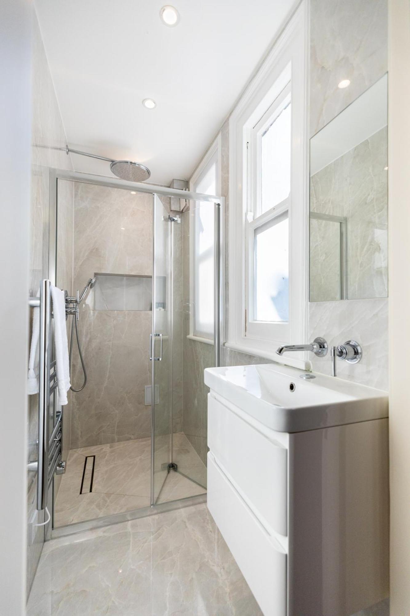Hotel The Chapter - Mayfair Residences 2*