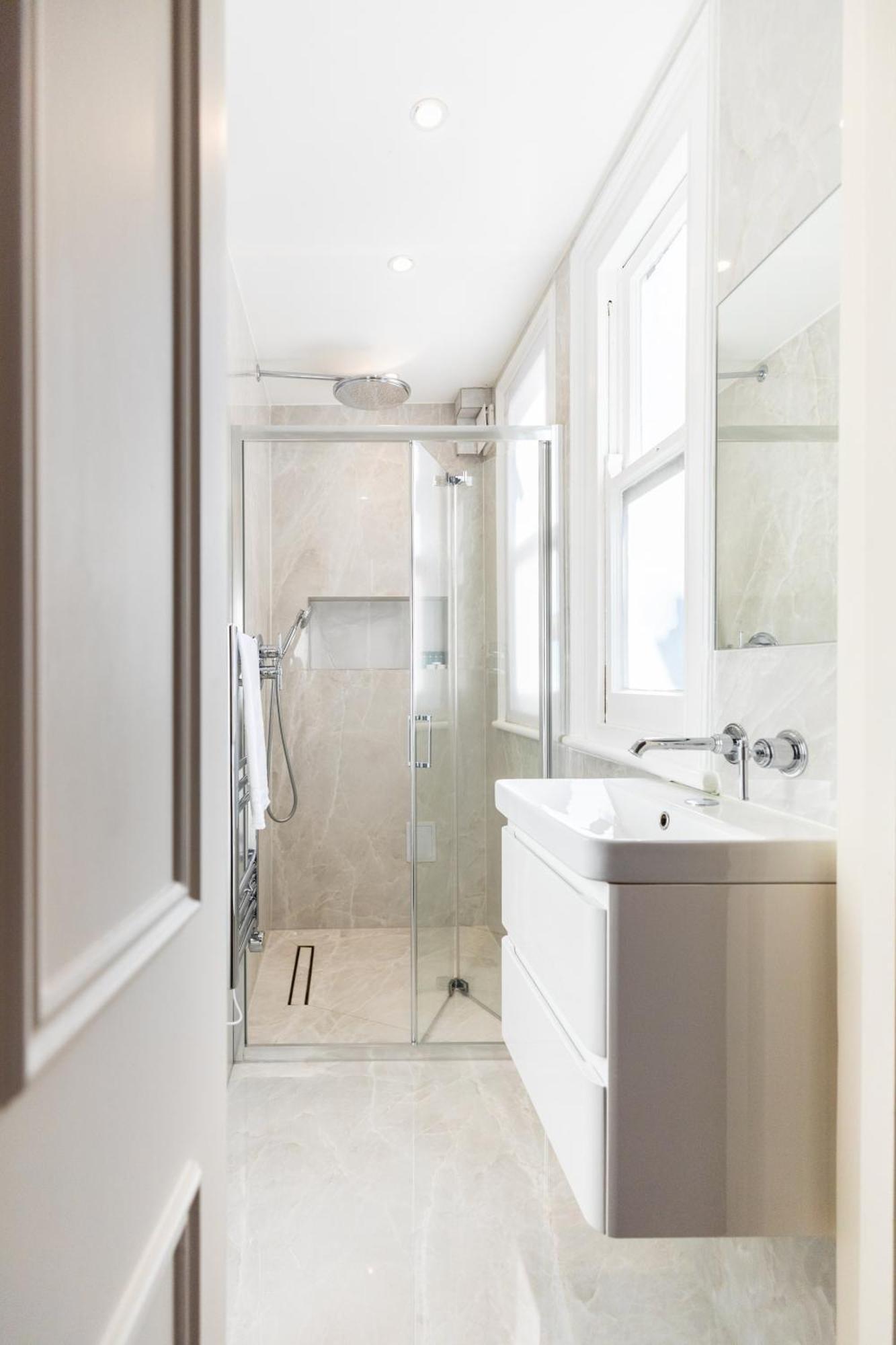 The Chapter - Mayfair Residences Hotel
