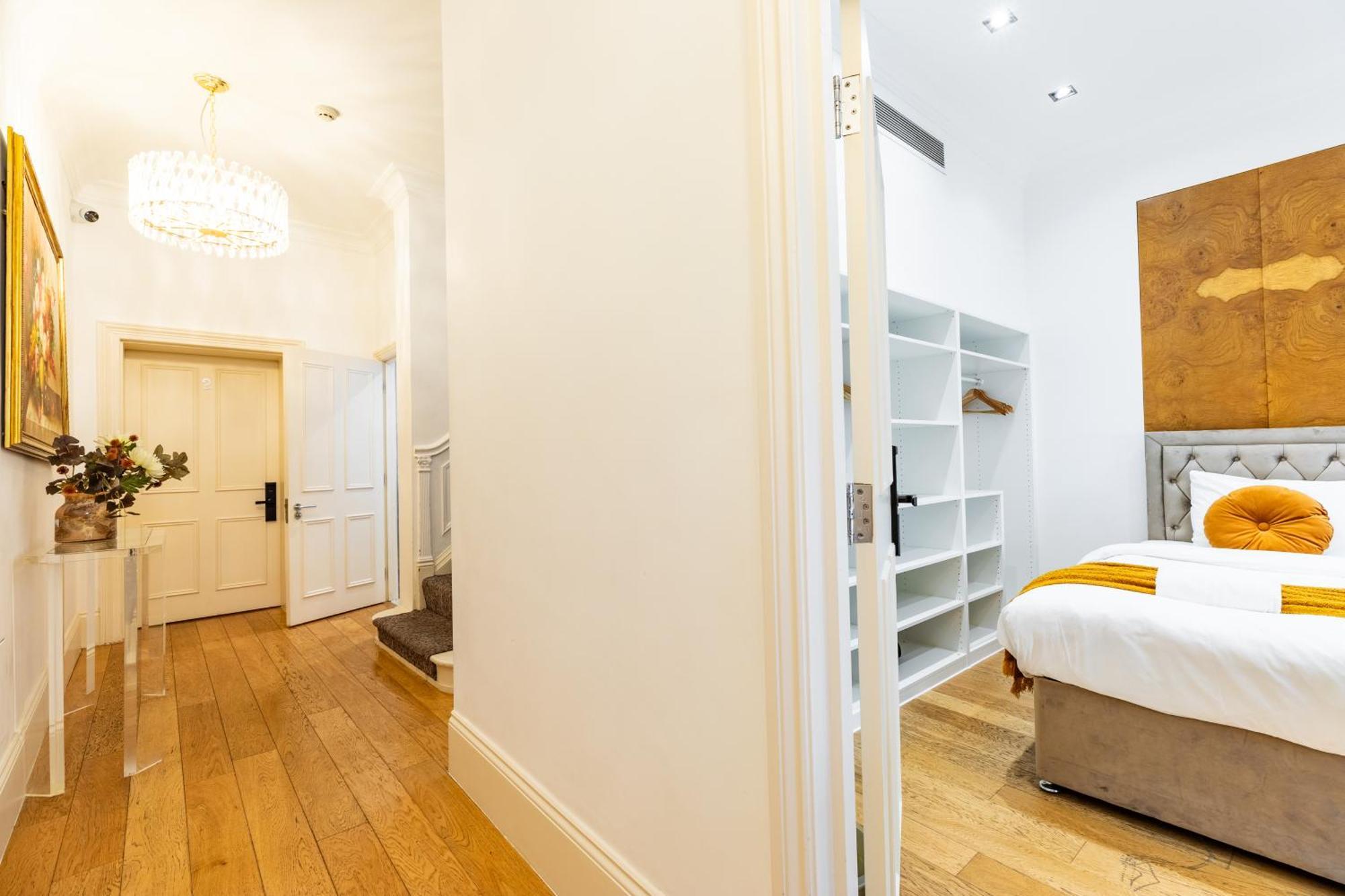 Hotel The Chapter - Mayfair Residences