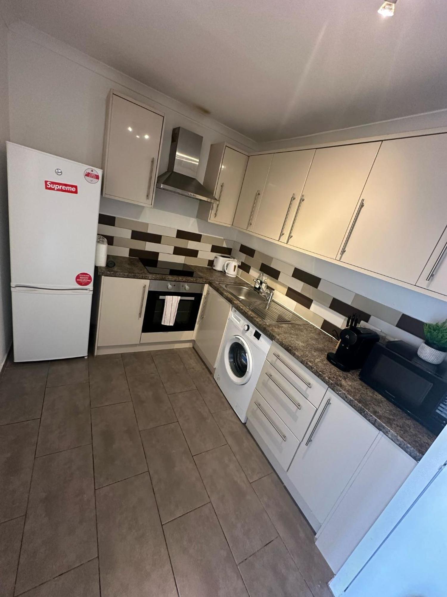 4 Bedroom Stylish Lägenhet London
