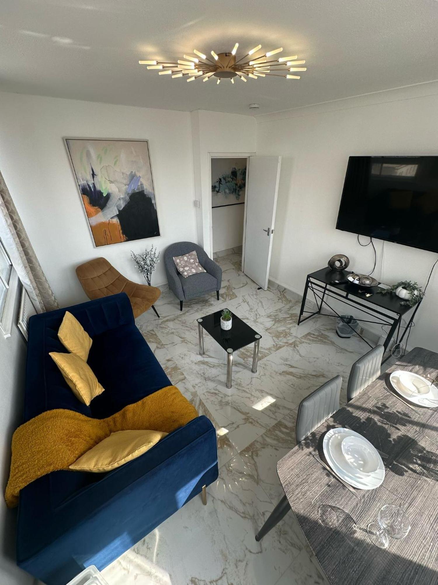 Lägenhet 4 Bedroom Stylish