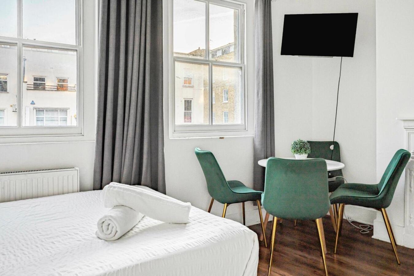 Tower Bridge Apartment