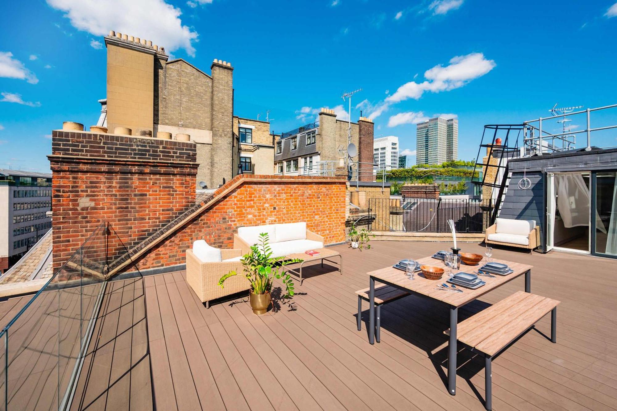 Apartment Fitzrovias 3 Bedroom 4 Bathroom Penthouse With Terrace Aircooling And Lift