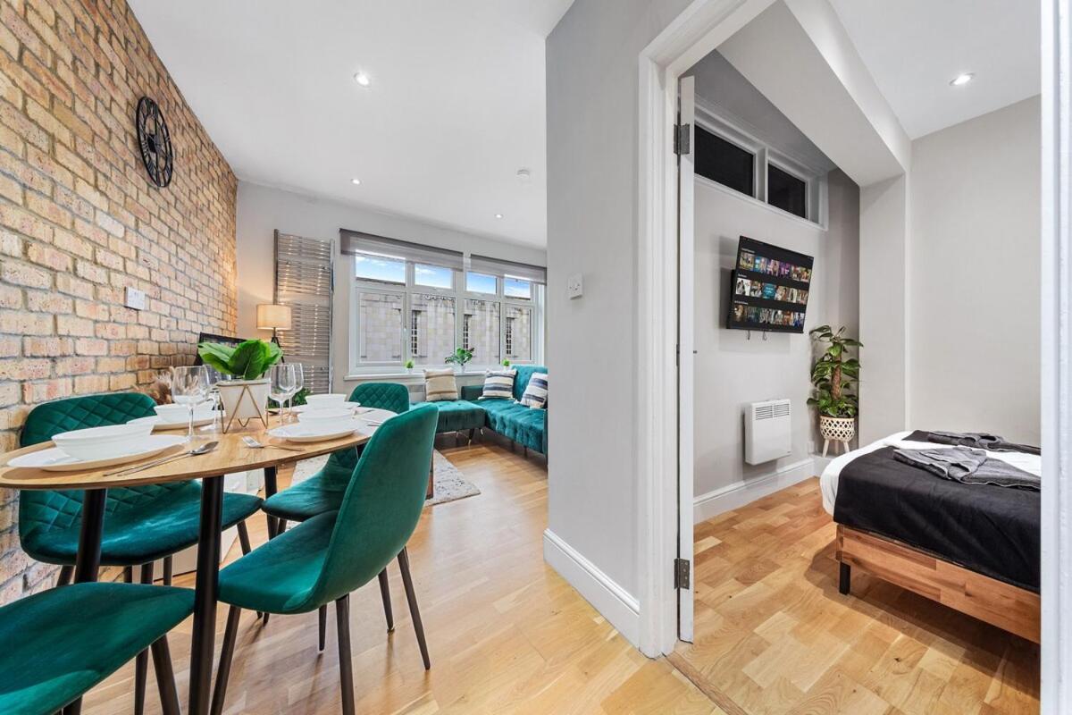 Elite Flat With Parking