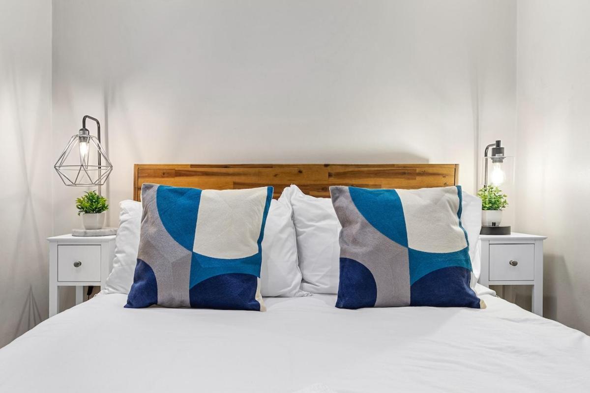 Apartment Elite Flat With Parking London