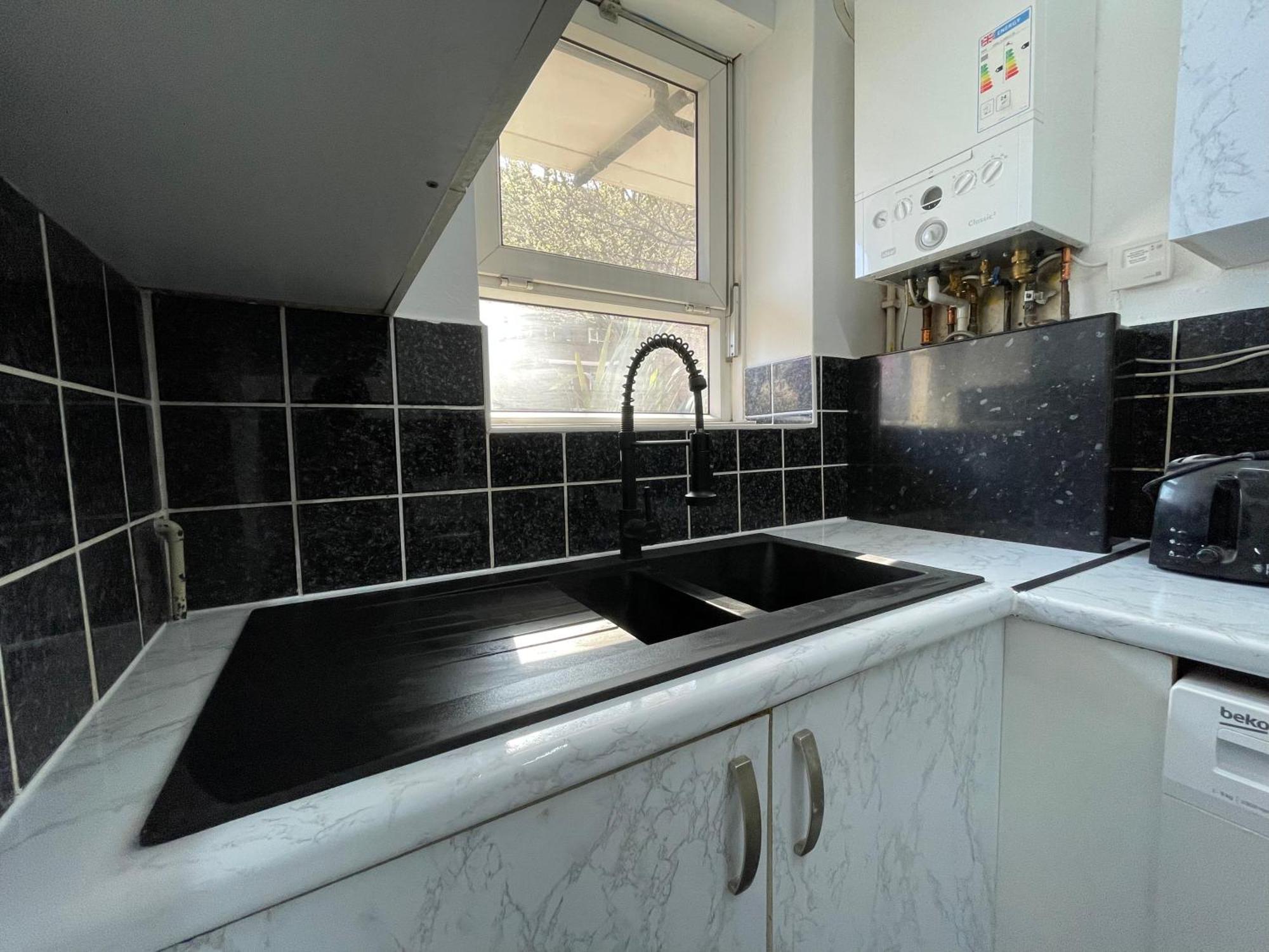 Apartment Beautiful Near Waterloo! - Sleeps 9 London