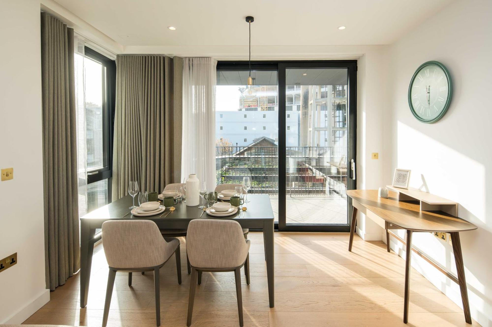 Appartement On Of The Canal With View -balcony Londen