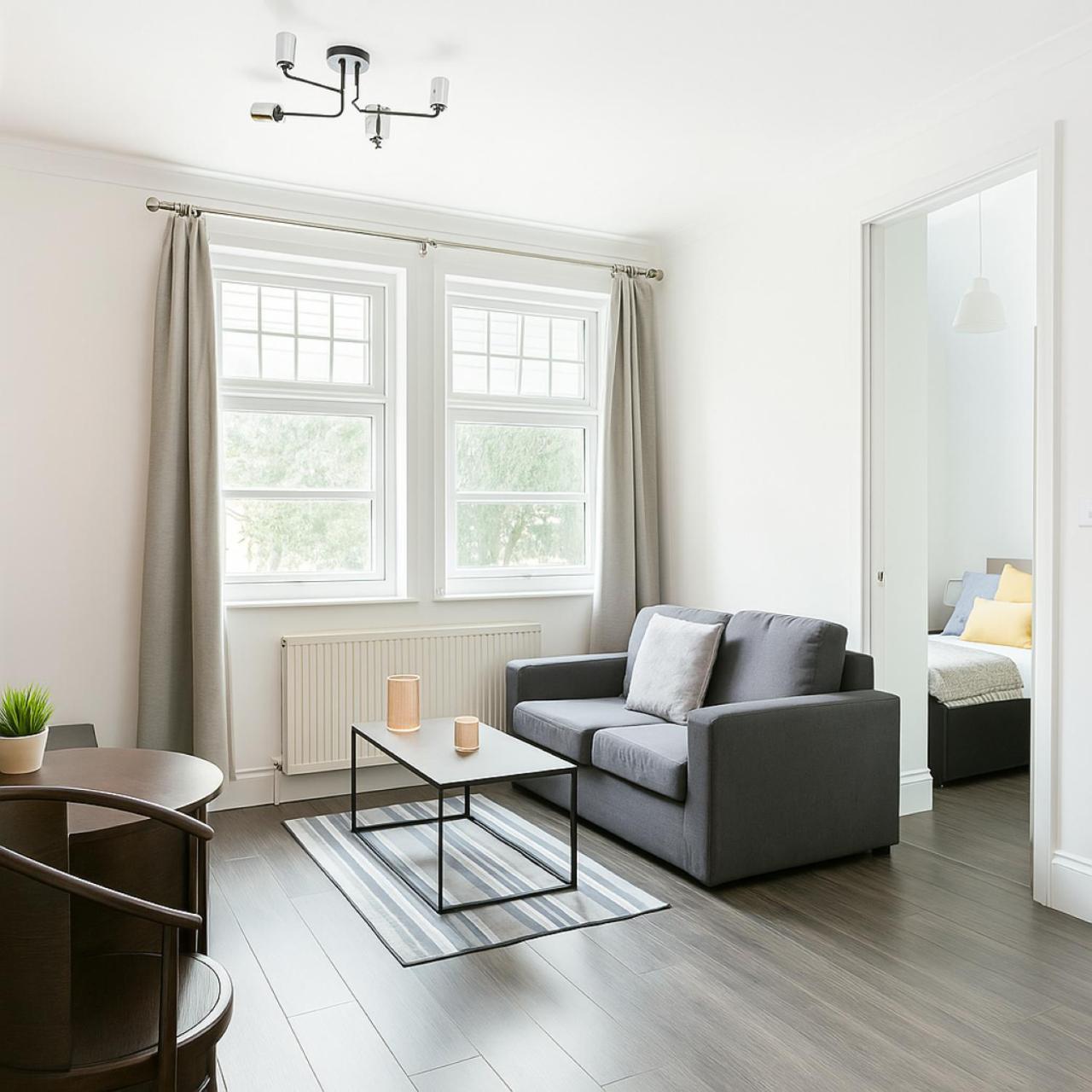 Awesome 1 Bedroom Next To Victoria Station Apartment London