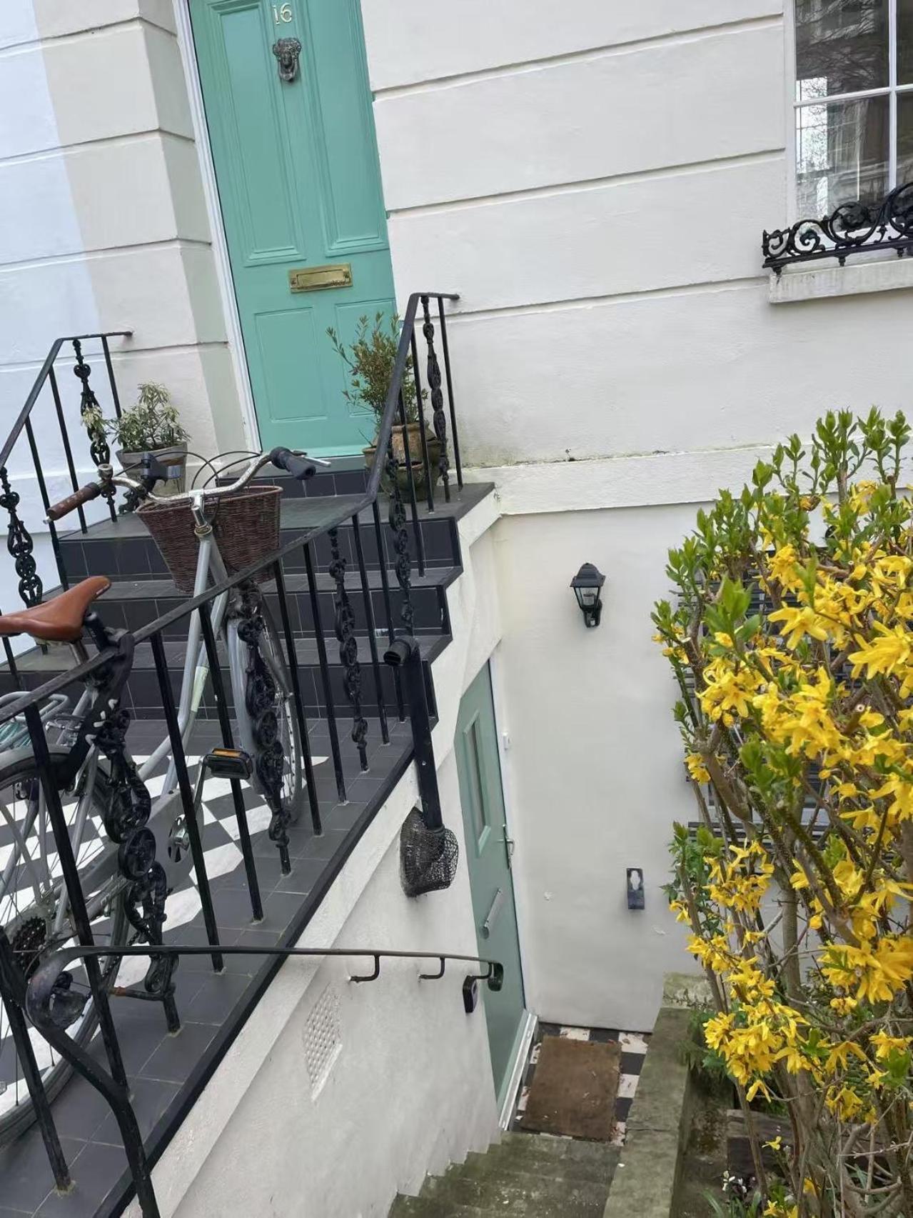 Large, Quiet Flat In Islington Apartment *