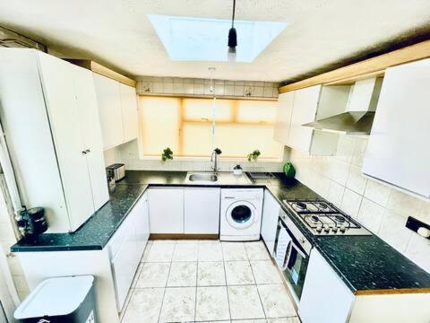 Lägenhet At Plaistow Convenient To Custom House Excel And Free Parking London