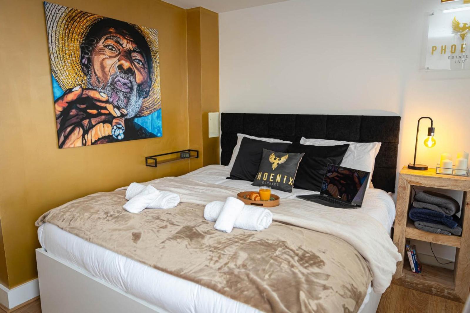 Penthouse - Canary Wharf - 24 Hr Concierge, Gym, Hot Tub, Sauna, Balcony, Terrace Lejlighed London