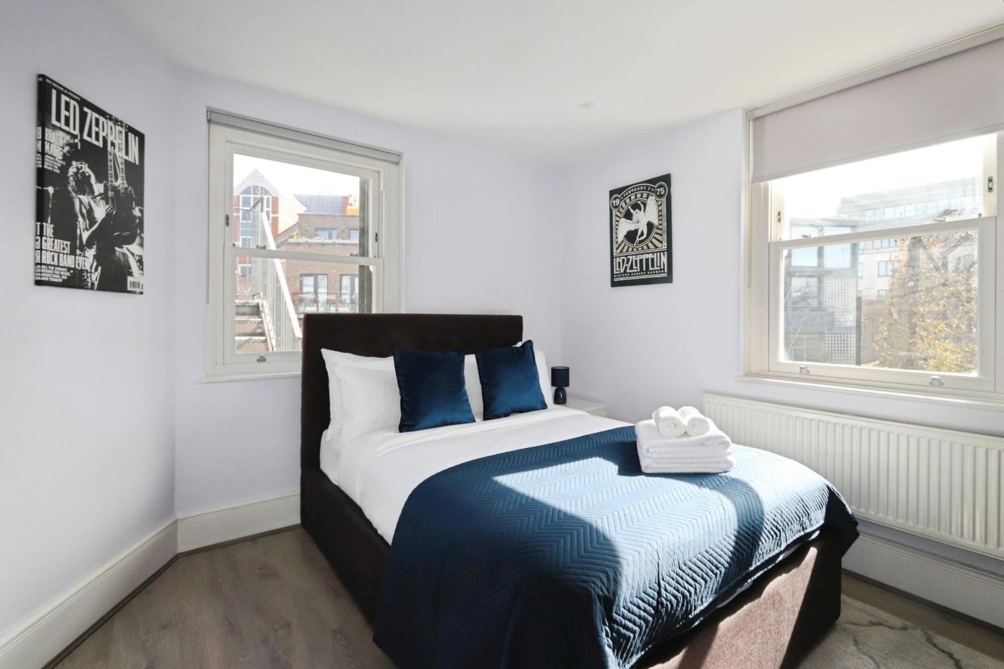 Large 3 Bedrm In Heart Of Theatre Land London