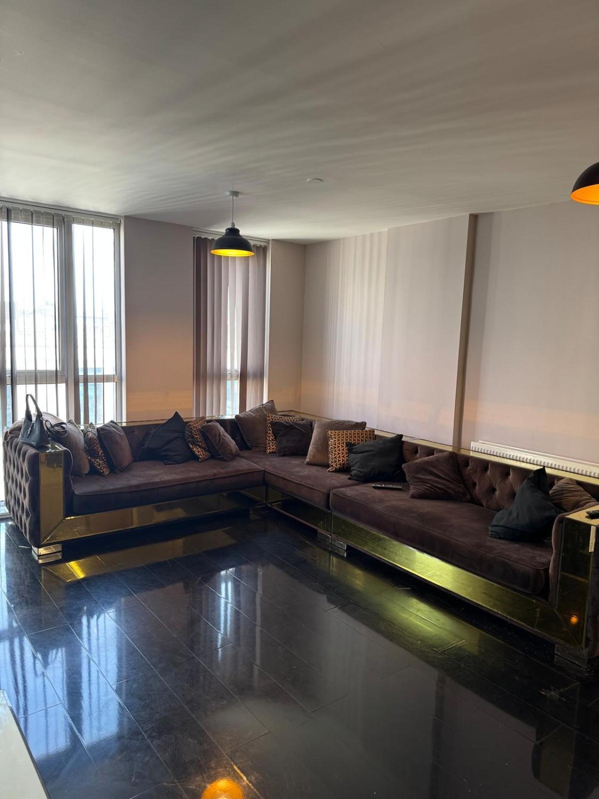 Cozy 2 Bed Flat 5min Walk To Stratford Westfield Apartment