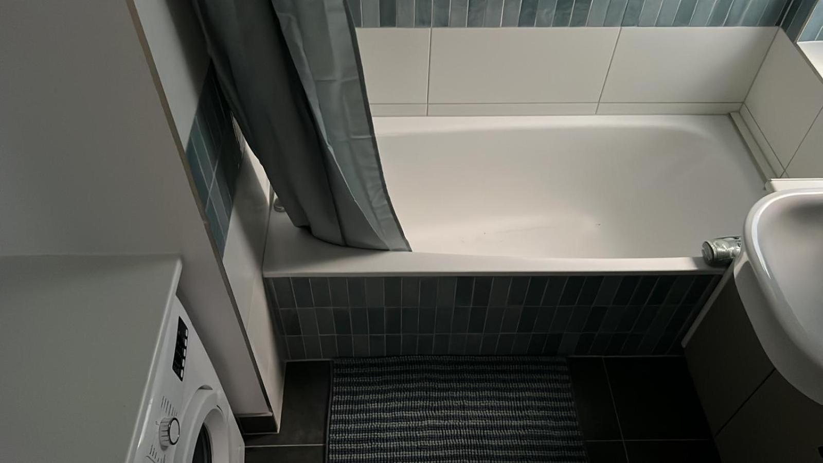 Large, Quiet Flat In Islington Apartment London
