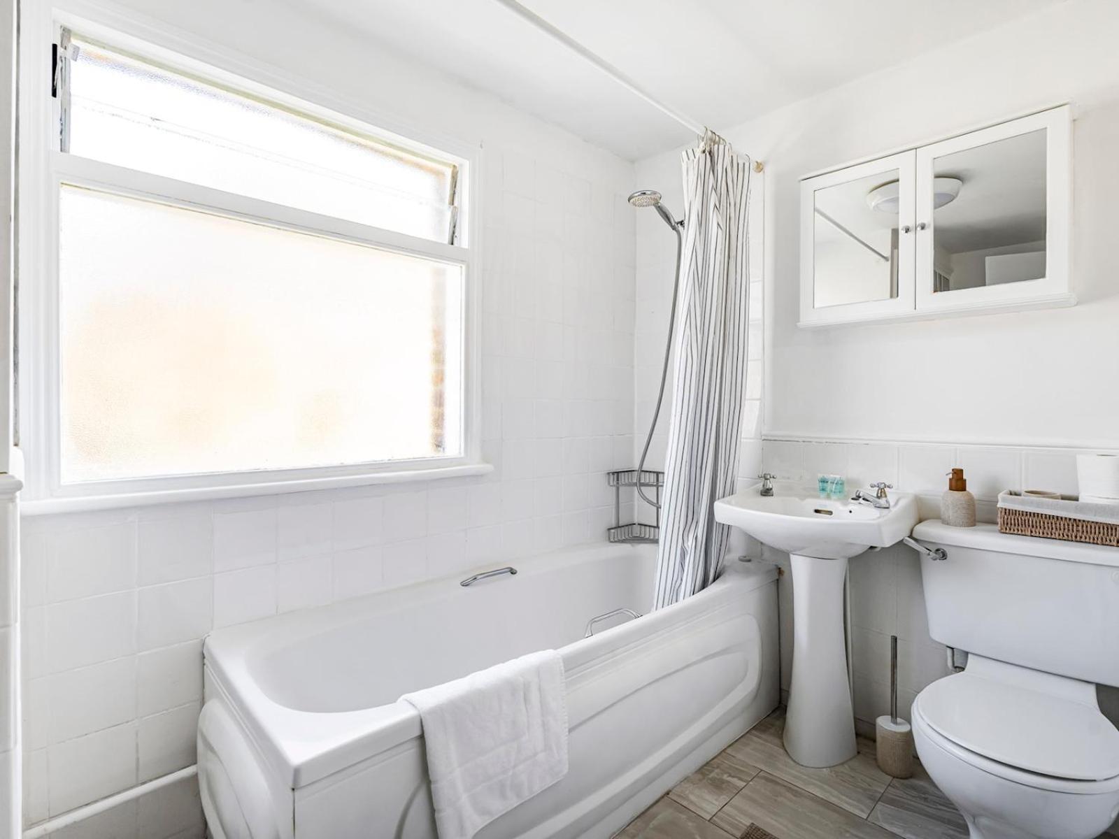 Pass The Keys The Loft - Beautiful Flat In Chelsea *