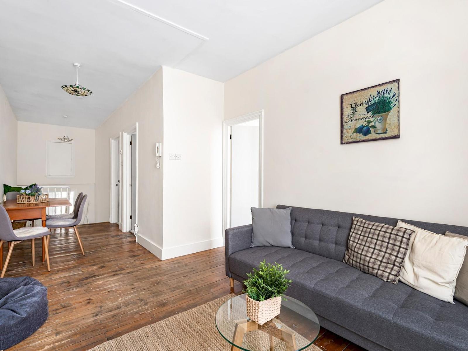 Pass The Keys The Loft - Beautiful Flat In Chelsea Apartment *