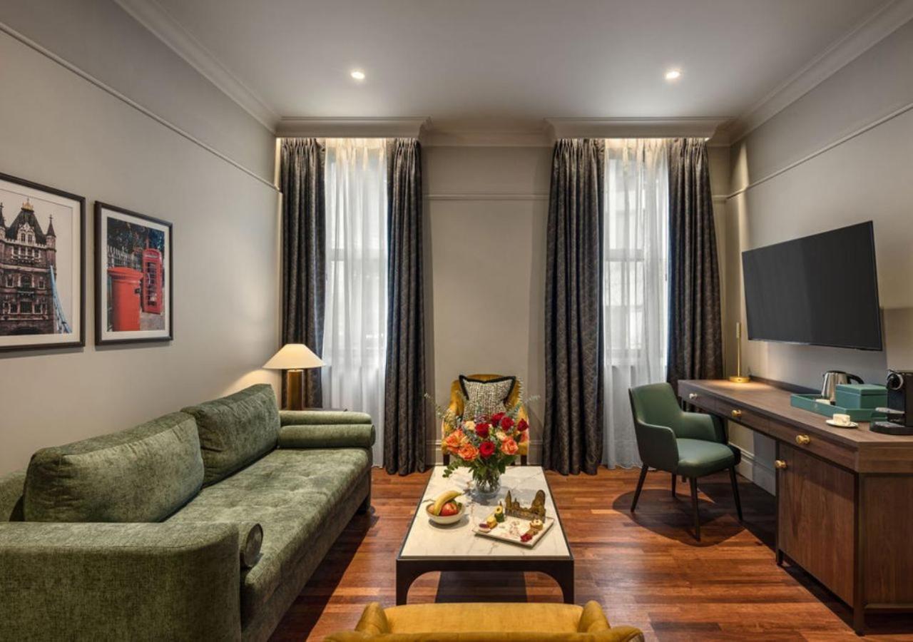 Hotel St. James' Court, A Taj Hotel,